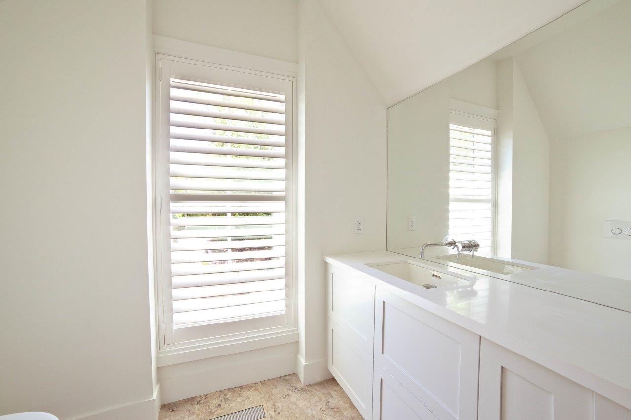 Sutton_bathroom_shutter