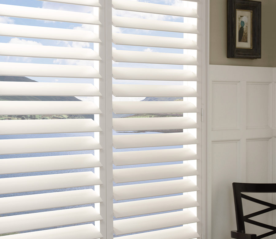 palm-beach-shutters-hunter-douglas-white-view-through-shutters-night-and-day-window-decor